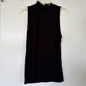 H&M Sleeveless Black Mock Neck Top Size Large Used